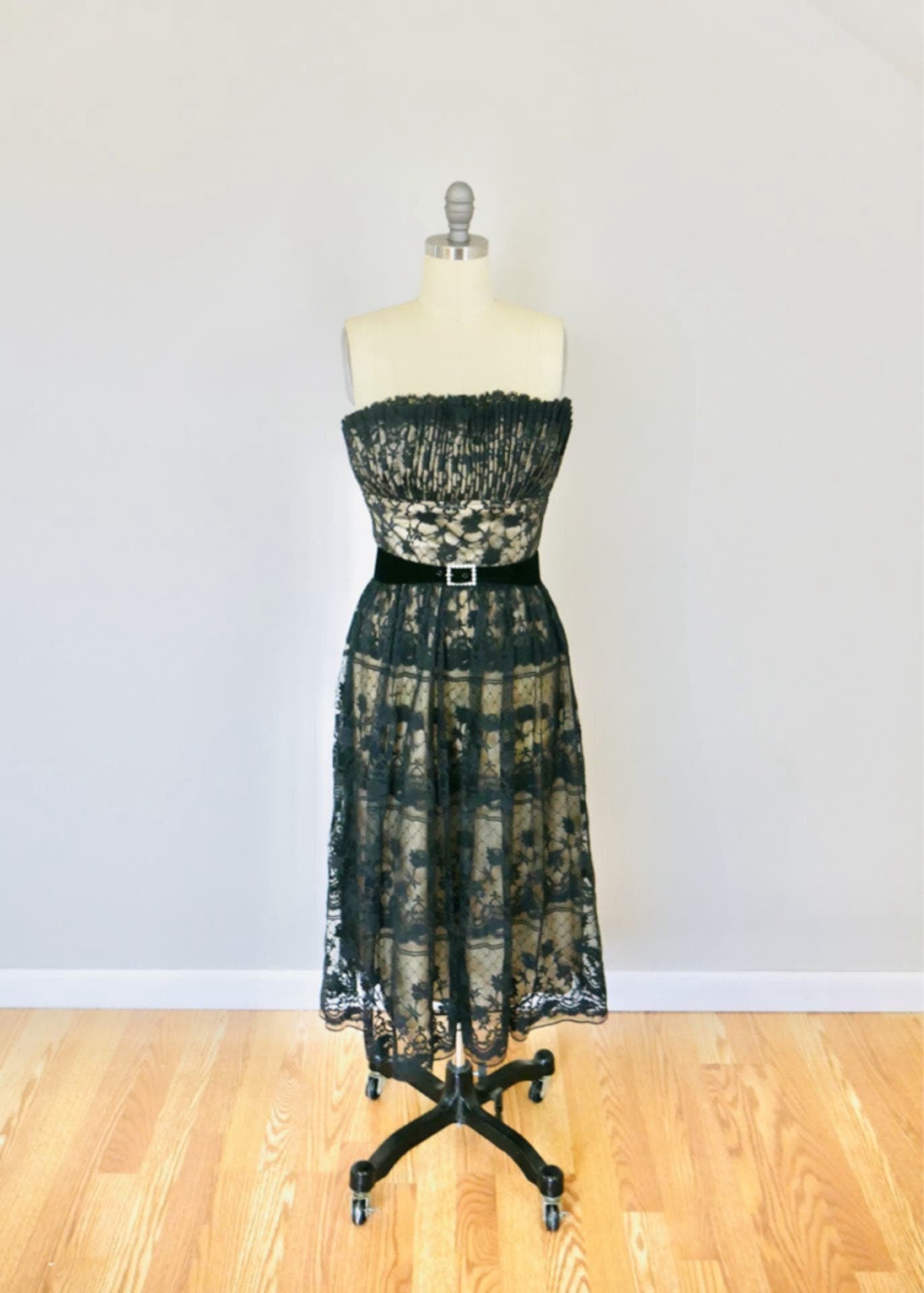 Vintage 1970s Victor Costa Dress / 70s black lace strapless party dress VLV size XS S