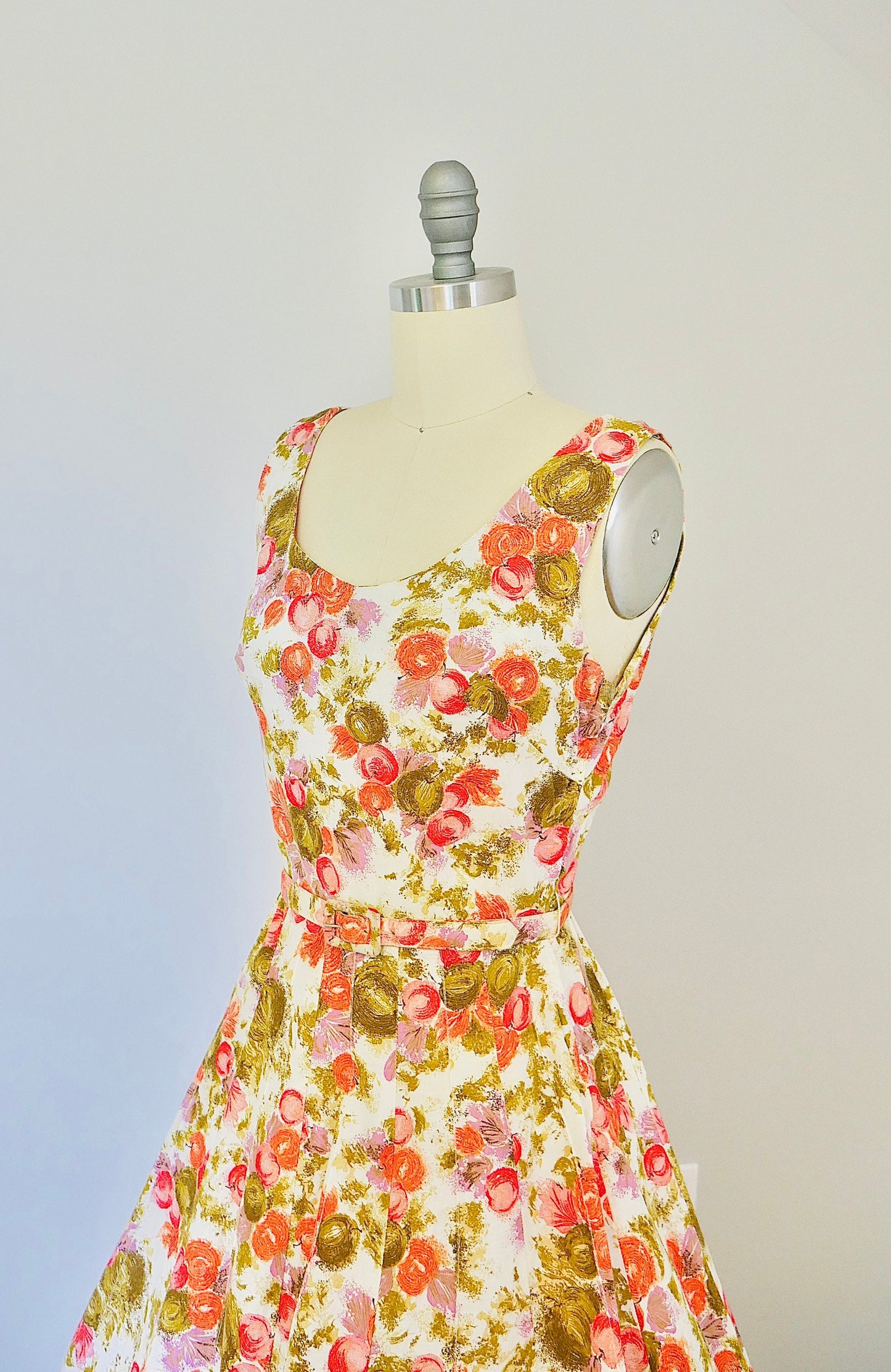 Vintage 1960s Cotton Floral Dress / 60s full sundress Size S