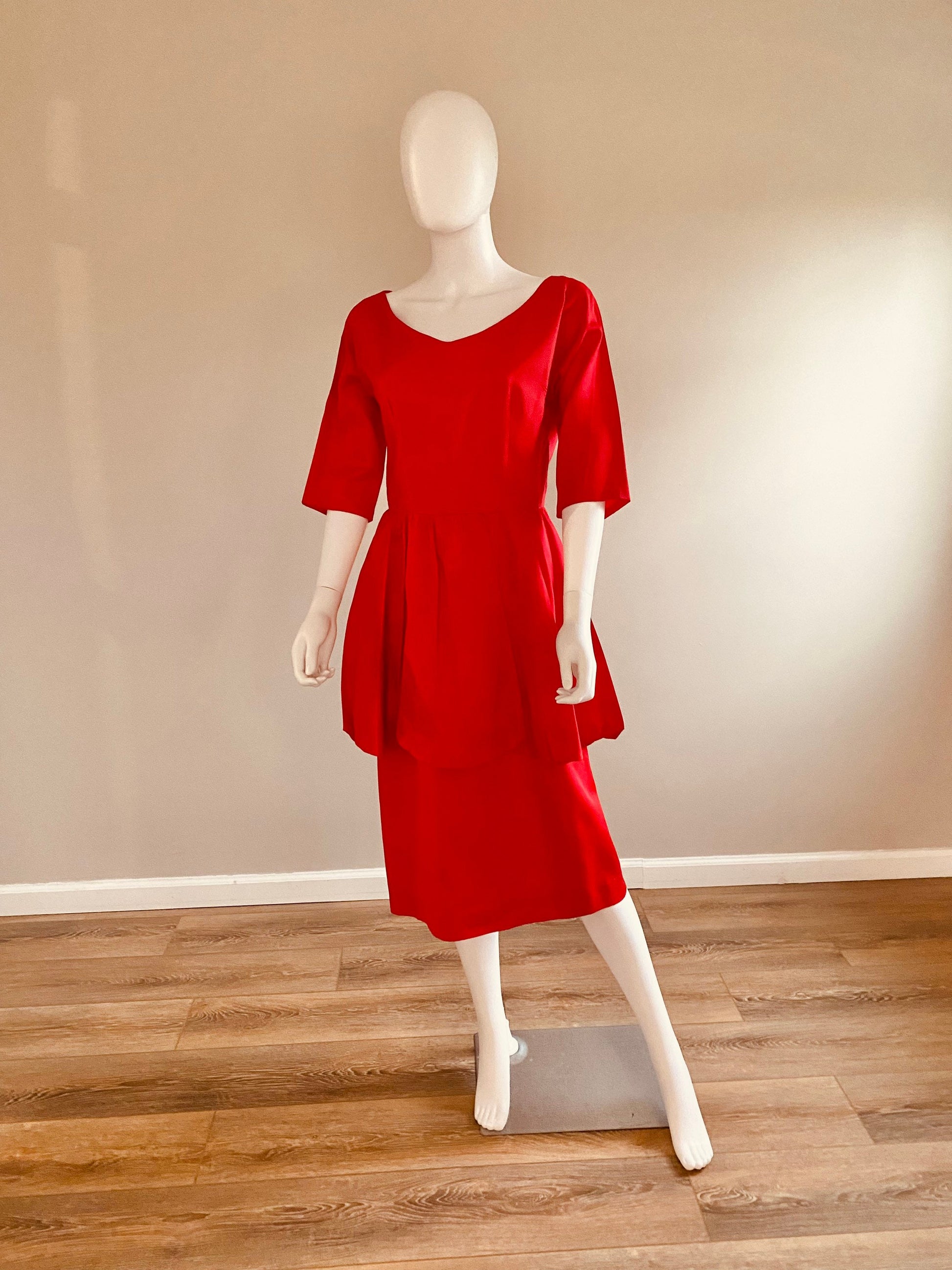 Vintage 1950s Red Wiggle Dress / 50s Holiday Dress / 1950s Party Dress with Peplum / Size M