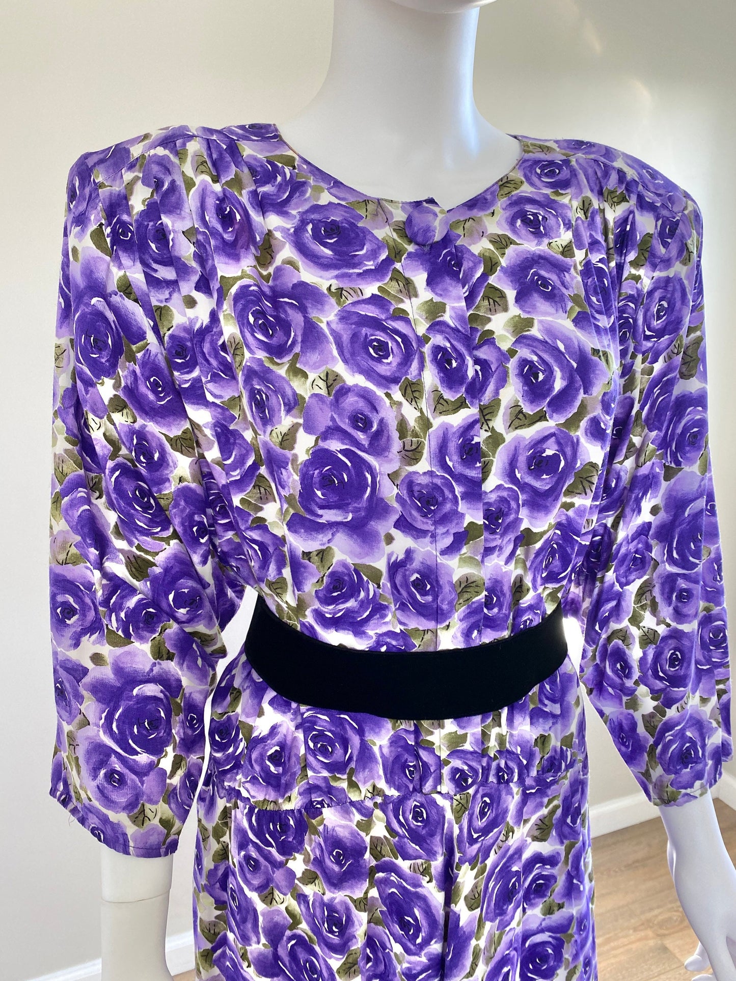 Vintage 1990s Does 1940s Purple Floral Rayon Dress / 90s PLUS SIZED Dress / Size 3XL